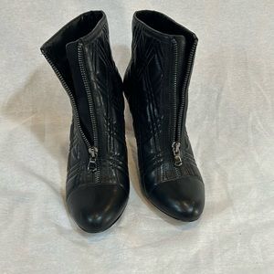 Kelly & Katie leather heeled boots size 71/2